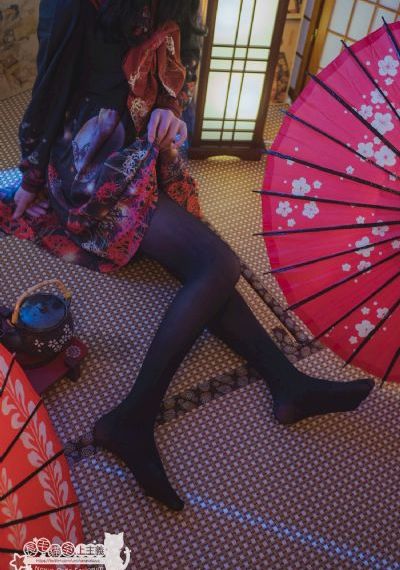 飞行的秘密_国产剧动漫免费观看